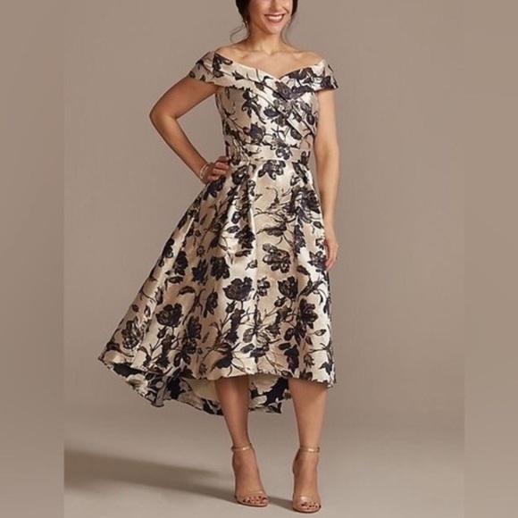 Oleg Cassini Dresses & Skirts - Oleg Cassini floral gown